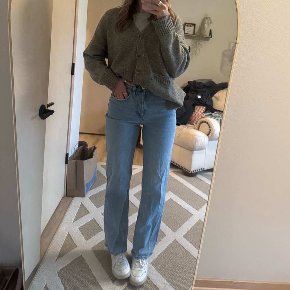 Abercrombie and finch Curve Love High Rise 90s Relaxed Jean women’s 28 Long